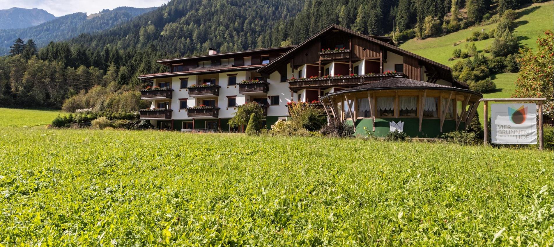 4-brunnen-i6i9324