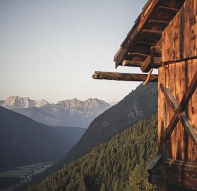 Our hut on the Kumpflalm with view on the mountains