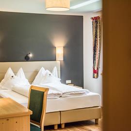 -rotwild-zimmer-2293